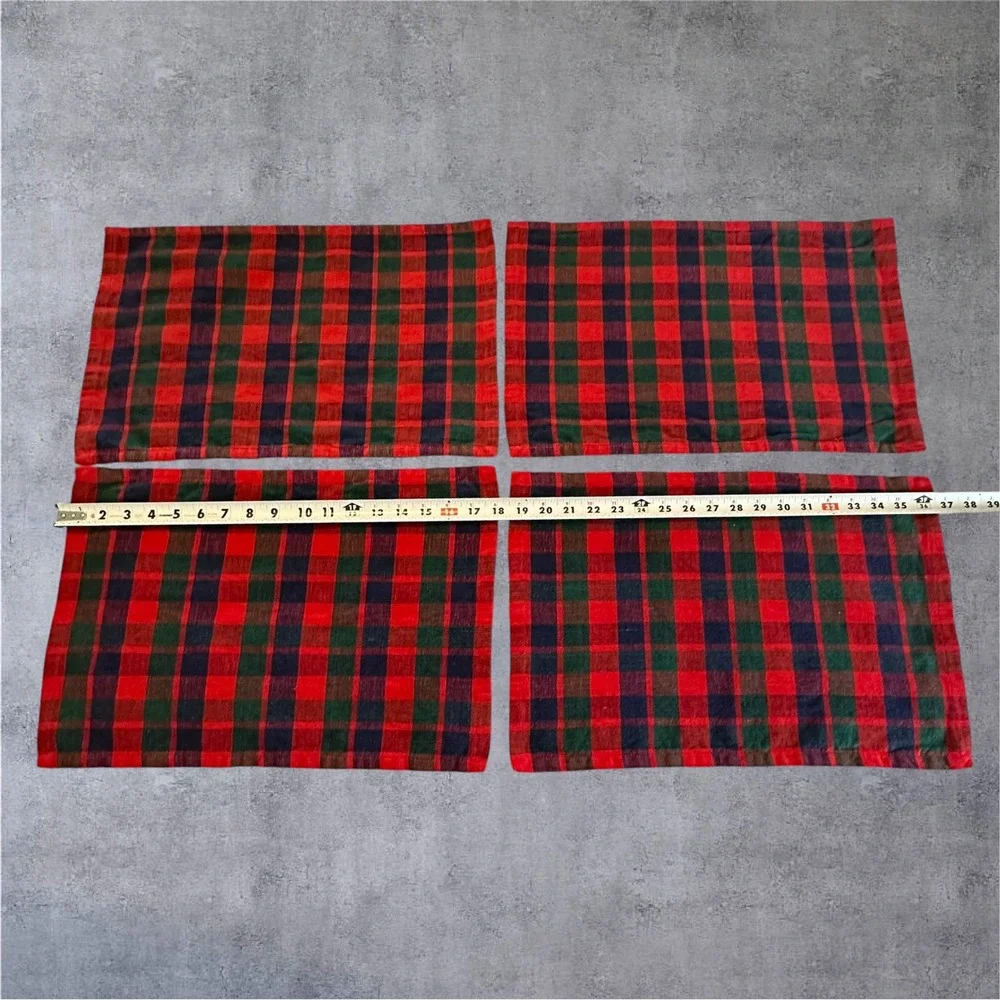 Crate & Barrel Placemats Set of 4 Red Green Blue Plaid Cotton Woven